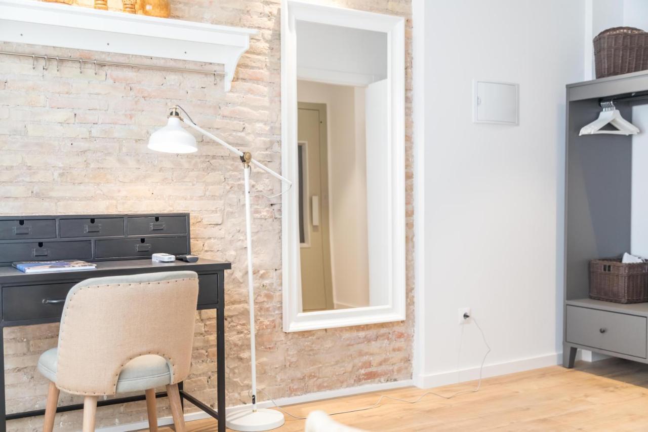 Maison Reina B&B Valenza Esterno foto